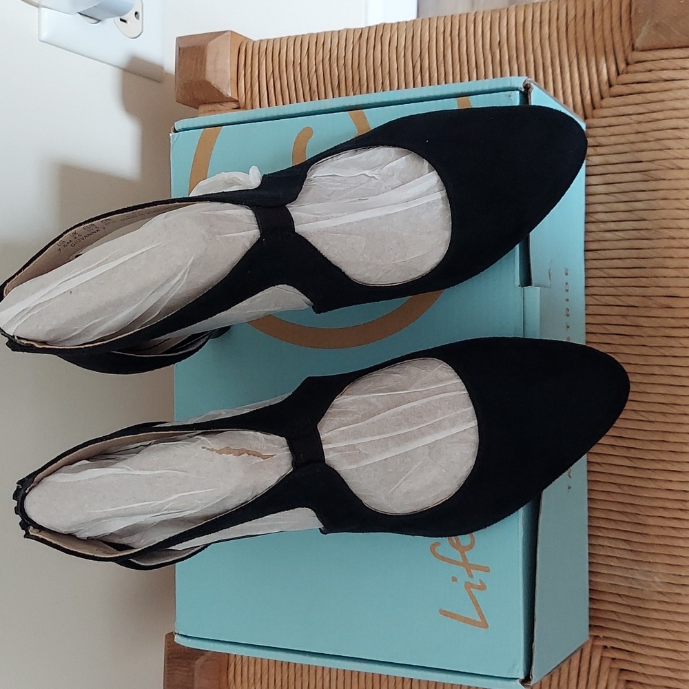 New With Box, LifeStride Suede Heels, Size 7.5M, Black